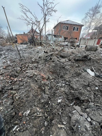 Троє людей постраждали під час удару дрона по Лужку на Харківщині Троє людей постраждали під час удару дрона по Лужку на Харківщині