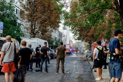 Наслідки обстрілу Львова 4 вересня: фоторепортаж Наслідки обстрілу Львова 4 вересня: фоторепортаж
