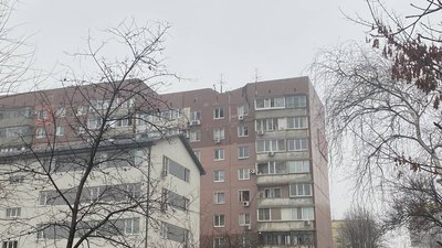 Атака РФ по Дніпру. Що відбувається на місці події