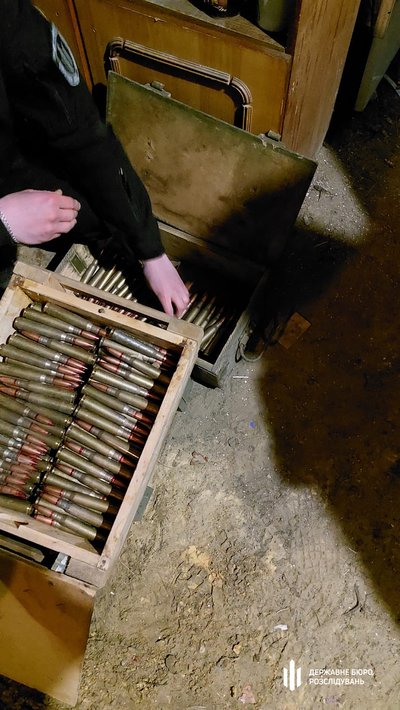 Продавали зброю з фронту через «онлайн-магазин»: на Одещині судитимуть п’ятьох військових Продавали зброю з фронту через «онлайн-магазин»: на Одещині судитимуть п’ятьох військових