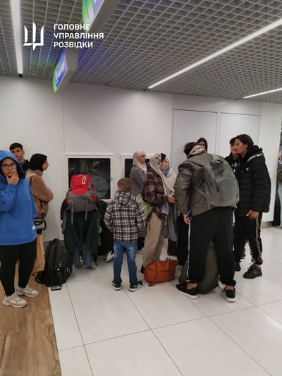 До Одеси привезуть 47 евакуюваних з Сектору Гази українців До Одеси привезуть 47 евакуюваних з Сектору Гази українців
