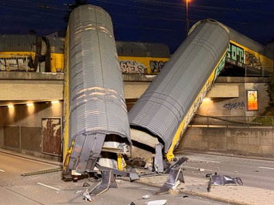 У Німеччині сталась аварія вантажних потягів: є загиблий У Німеччині сталась аварія вантажних потягів: є загиблий