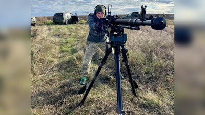Головний бухгалтер 33-ї бригади Яновицький з Чернівців — про службу, зброю та чотири роки війни Головний бухгалтер 33-ї бригади Яновицький з Чернівців — про службу, зброю та чотири роки війни