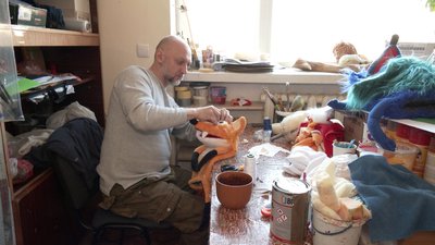 Як створюють ляльки та декорації у Рівненському театрі ляльок Як створюють ляльки та декорації у Рівненському театрі ляльок
