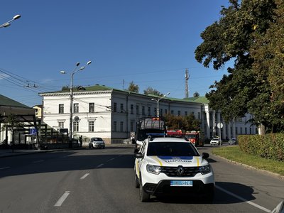 У Полтаві вшанували загиблих захисників автопробігом та хвилиною мовчання У Полтаві вшанували загиблих захисників автопробігом та хвилиною мовчання