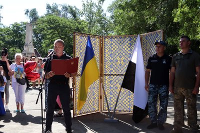 На Одещині відкрили Алею Надії для вшанування полонених і зниклих безвісти військових На Одещині відкрили Алею Надії для вшанування полонених і зниклих безвісти військових