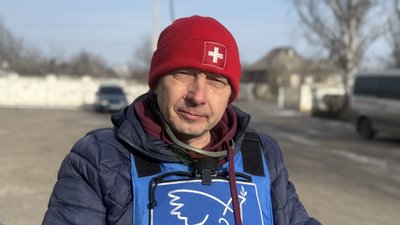 Євген Ткачев керівник гуманітарної місії "Проліска" в Донецькій області Євген Ткачев керівник гуманітарної місії "Проліска" в Донецькій області