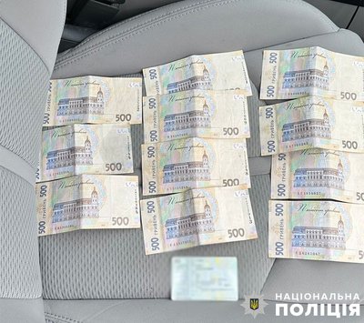 Корупція в управлінні держконтролю: столичного посадовця викрили на вимаганні хабаря Корупція в управлінні держконтролю: столичного посадовця викрили на вимаганні хабаря