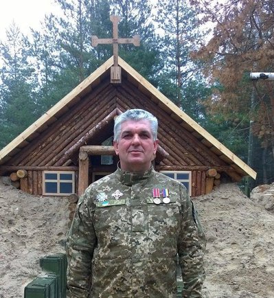 "Дідо має броньоване серце". Історія майора ЗСУ, який живе з уламком у серці "Дідо має броньоване серце". Історія майора ЗСУ, який живе з уламком у серці