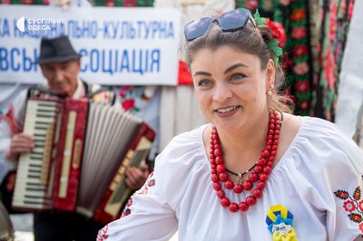 Танці, пісні й національні страви: як пройшов фестиваль "Чорноморський степ" в Одесі Танці, пісні й національні страви: як пройшов фестиваль "Чорноморський степ" в Одесі