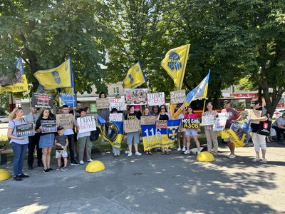 Полон чоловіка, виїзд із Маріуполя і під вартою у ДНР: історія Оксани Григор’євої із Кременчука Полон чоловіка, виїзд із Маріуполя і під вартою у ДНР: історія Оксани Григор’євої із Кременчука