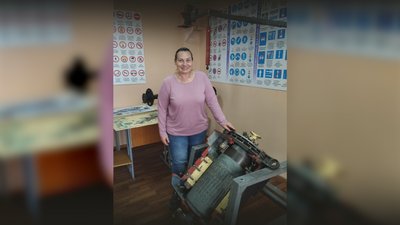 Швачка за фахом, водійка – за покликанням: як чернігівка опановує нову професію Швачка за фахом, водійка – за покликанням: як чернігівка опановує нову професію