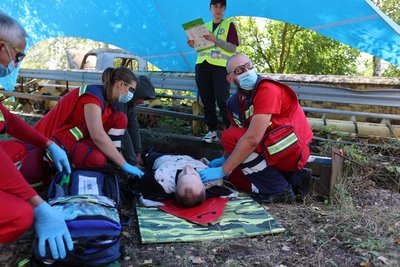 На Київщині бригади "швидких" змагалися в медичному ралі На Київщині бригади "швидких" змагалися в медичному ралі