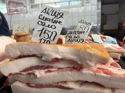 Ціни на продукти перед Великоднем у Житомирі: що кажуть продавці та покупці Ціни на продукти перед Великоднем у Житомирі: що кажуть продавці та покупці