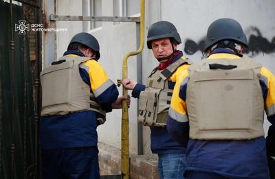 Вибух у Житомирі: 12-річна дівчинка отримала осколкове поранення Вибух у Житомирі: 12-річна дівчинка отримала осколкове поранення
