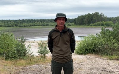 "Щось зробити, щоб його врятувати, на даний момент неможливо": висохло найбільше озеро Хмельниччини "Щось зробити, щоб його врятувати, на даний момент неможливо": висохло найбільше озеро Хмельниччини