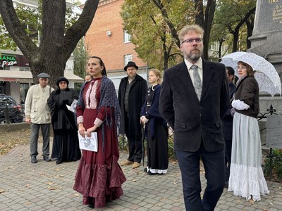 У Полтаві влаштували театралізовану екскурсію містом про життя Панаса Мирного У Полтаві влаштували театралізовану екскурсію містом про життя Панаса Мирного
