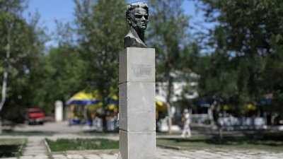 У Миколаєві два радянські монументи виключили з держреєстру пам’яток У Миколаєві два радянські монументи виключили з держреєстру пам’яток