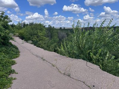 Понад 16 гектарів провалля. Чи є загроза від вирви, яка утворилася у Кривому Розі 16 років тому Понад 16 гектарів провалля. Чи є загроза від вирви, яка утворилася у Кривому Розі 16 років тому