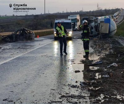 На трасі Одеса–Рені через ДТП з загиблими ускладнено рух На трасі Одеса–Рені через ДТП з загиблими ускладнено рух