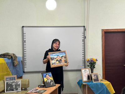 батьки бійця Михайла Цимбалістого, Галина Цимбаліста, артбук батьки бійця Михайла Цимбалістого, Галина Цимбаліста, артбук