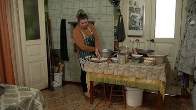 "Піч принесла мені популярність": багатодітна мати з Чернігівщини готує за родинними рецептами та знімає про це блог "Піч принесла мені популярність": багатодітна мати з Чернігівщини готує за родинними рецептами та знімає про це блог