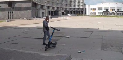 Армія РФ опівдні обстріляла центр Сум