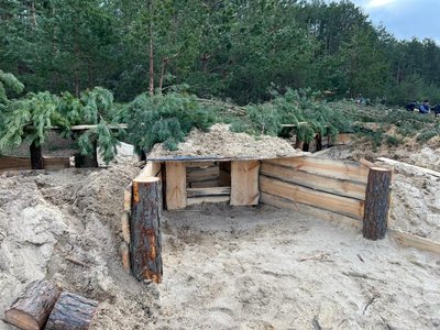 На півночі Рівненщині почали рити другу лінію протитанкових ровів — військова адміністрація На півночі Рівненщині почали рити другу лінію протитанкових ровів — військова адміністрація