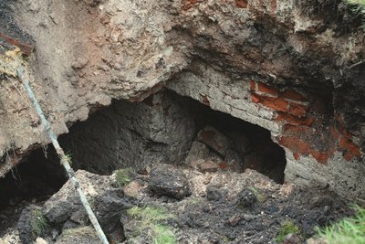 Підземні ходи, які знайшли на "Стрілці" в Харкові Підземні ходи, які знайшли на "Стрілці" в Харкові