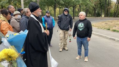 Під час відкриття муралу пройшла панахида, 8 жовтня 2024 року Під час відкриття муралу пройшла панахида, 8 жовтня 2024 року