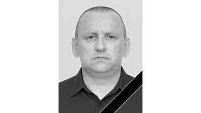 На Чернігівщині попрощалися з трьома захисниками: Павлом Бахмачем, Олександром Кривоцюком та Андрієм Яковенком На Чернігівщині попрощалися з трьома захисниками: Павлом Бахмачем, Олександром Кривоцюком та Андрієм Яковенком