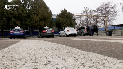 Черги, талони, автошколи: як отримати водійське посвідчення в Одесі Черги, талони, автошколи: як отримати водійське посвідчення в Одесі