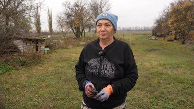 Сиділи 50 днів без світла. Що жителі прифронтової Преображенки на Дніпропетровщині розповіли про атаки "шахедами" Сиділи 50 днів без світла. Що жителі прифронтової Преображенки на Дніпропетровщині розповіли про атаки "шахедами"