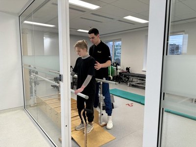 Олена відновлюється після операції Олена відновлюється після операції