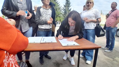 У громаді на Житомирщині люди провели збори, щоб перейти до ПЦУ
