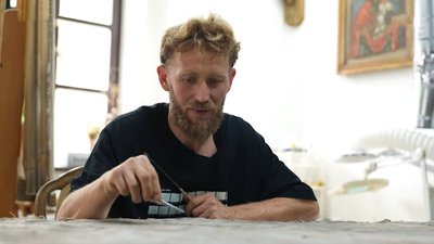 «Хірургія над мистецтвом»: історія реставратора-ветерана зі Львова, який повернувся до роботи після демобілізації «Хірургія над мистецтвом»: історія реставратора-ветерана зі Львова, який повернувся до роботи після демобілізації