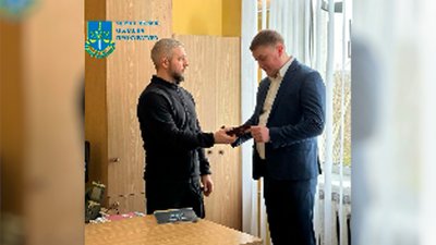 Прокурором з Чернігівщини, якому оголосили підозру у викраденні й підробці документів, є Антон Дудко: як він це коментує Прокурором з Чернігівщини, якому оголосили підозру у викраденні й підробці документів, є Антон Дудко: як він це коментує