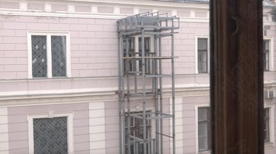 "Можлива кримінальна відповідальність". Що не так з встановленням ліфта у Чернівецькій ОВА "Можлива кримінальна відповідальність". Що не так з встановленням ліфта у Чернівецькій ОВА