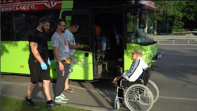"Там буде тихо, не стріляють": переселенці з Дніпропетровщини та Донеччини їдуть жити до Норвегії "Там буде тихо, не стріляють": переселенці з Дніпропетровщини та Донеччини їдуть жити до Норвегії