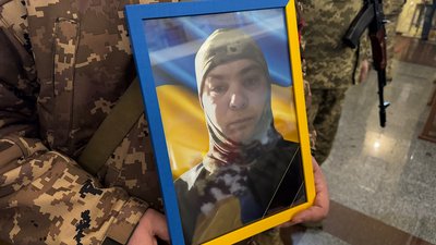 У Полтаві попрощалися із загиблим солдатом Вячеславом Педченком