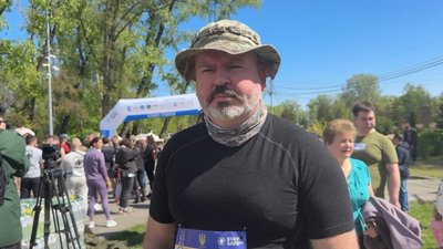 Підтримка ветеранів і виховання молоді: у Києві провели благодійний забіг із перешкодами Підтримка ветеранів і виховання молоді: у Києві провели благодійний забіг із перешкодами