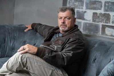 F16, полковник військово-повітряних сил США у відставці Джеффрі Фішер F16, полковник військово-повітряних сил США у відставці Джеффрі Фішер