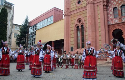 80 років на сцені: феномен Закарпатського народного хору 80 років на сцені: феномен Закарпатського народного хору