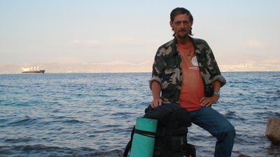 “Мені хочеться розповідати людям про цей світ”: Олександр Волощук з Чернігова про книги зі своїх мандрівок “Мені хочеться розповідати людям про цей світ”: Олександр Волощук з Чернігова про книги зі своїх мандрівок