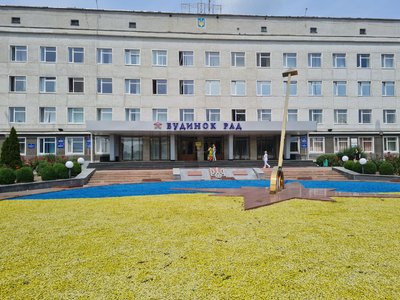 Звягельська міськрада планує викупити землю у містян, чиї будинки були зруйновані ударом армії РФ 9 червня Звягельська міськрада планує викупити землю у містян, чиї будинки були зруйновані ударом армії РФ 9 червня