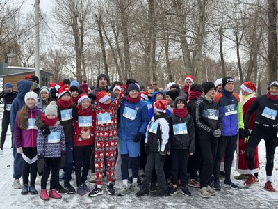 У Сумах відбувся благодійний забіг Святого Миколая