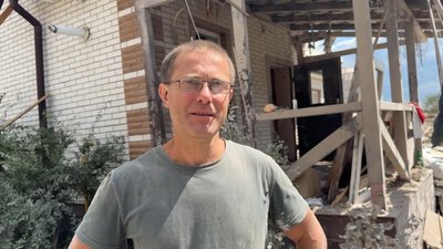 "Дуже багато пилу, гару і погане самопочуття" — жителі Київщини про нічний обстріл РФ "Дуже багато пилу, гару і погане самопочуття" — жителі Київщини про нічний обстріл РФ