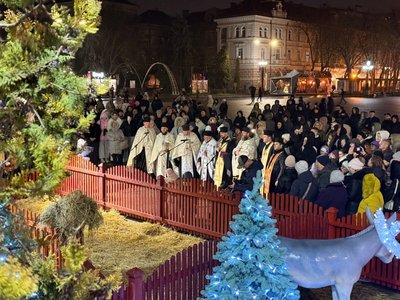 Освячення різдвяної шопки у Тернополі, Тернопіль,12 грудня 2025 року Освячення різдвяної шопки у Тернополі, Тернопіль,12 грудня 2025 року