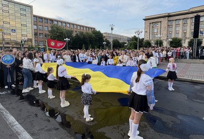 Марш подяки військовим у Черкасах 13 червня 2025 року Марш подяки військовим у Черкасах 13 червня 2025 року