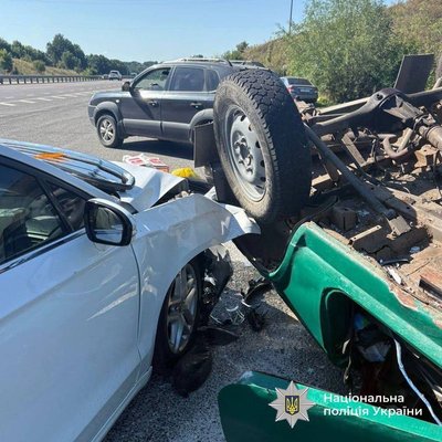 У ДТП на Черкащині пʼятеро людей отримали травми, одна — у лікарні У ДТП на Черкащині пʼятеро людей отримали травми, одна — у лікарні